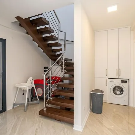 فيلة Cesme'de Genis Bahceli, Modern Villa-awz108